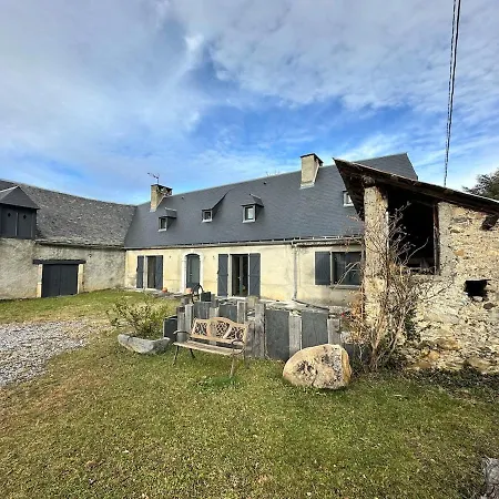 Chalet Ferme De Montagne Fraichement Renovee