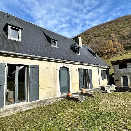 Chalet Ferme De Montagne Fraichement Renovee *