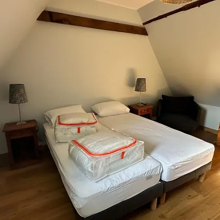 Ferme De Montagne Fraichement Renovee Heches