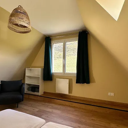 Chalet Ferme De Montagne Fraichement Renovee