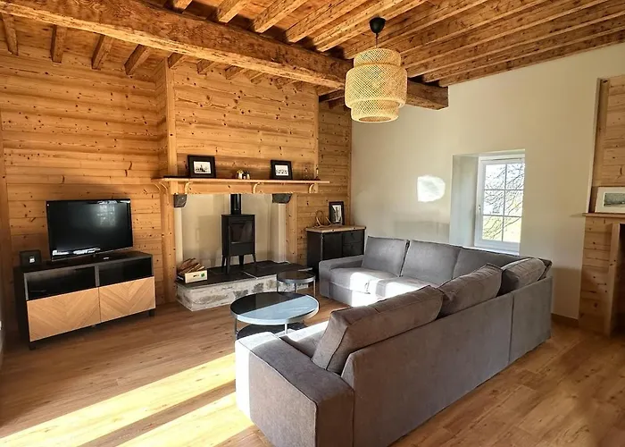 Ferme De Montagne Fraichement Renovee * Heches