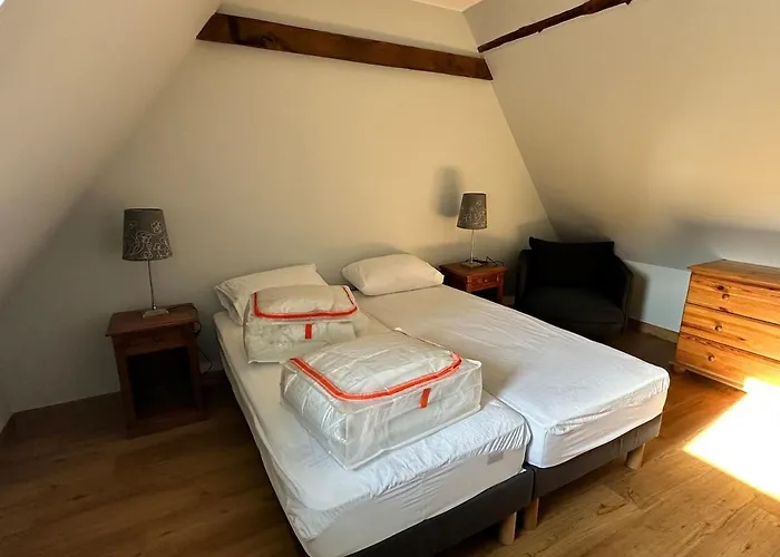 Ferme De Montagne Fraichement Renovee Heches